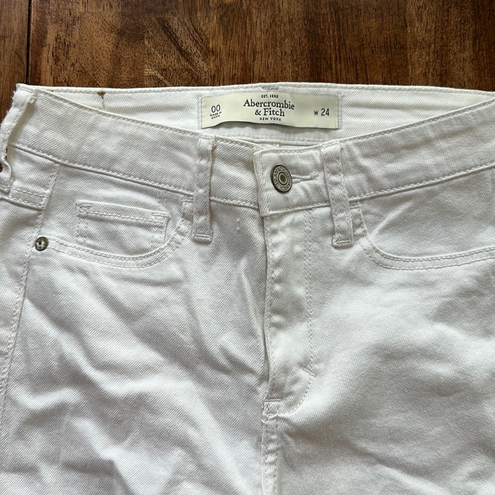 NWOT Abercrombie jeggings